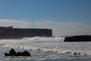 Praia-do-Tonel-cliffs.jpg